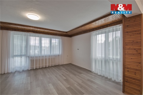 Prodej rodinného domu, 221 m² 14