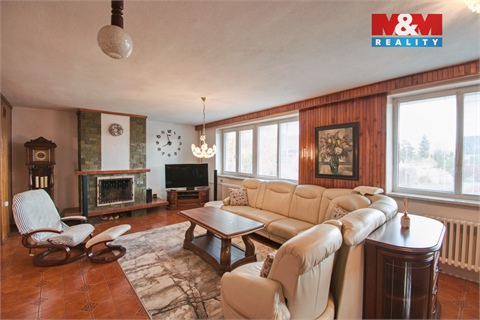 Prodej rodinného domu, 221 m² 2