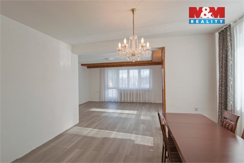 Prodej rodinného domu, 221 m² 12