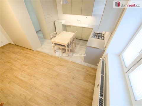 Pronájem bytu 1+1, 30 m² - 12