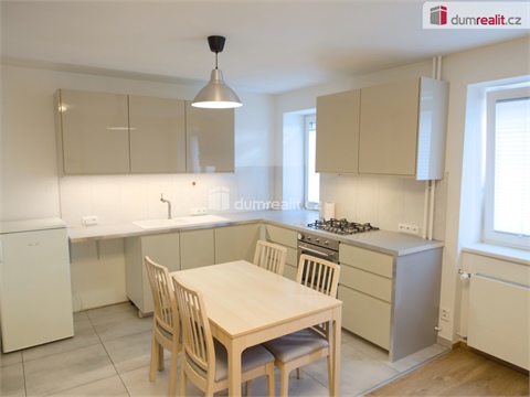 Pronájem bytu 1+1, 30 m² 6