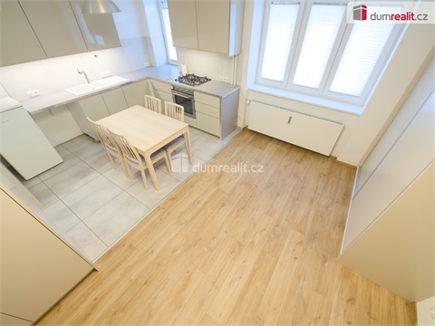 Pronájem bytu 1+1, 30 m² - 0