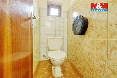 Prodej rodinného domu, 568 m² 12