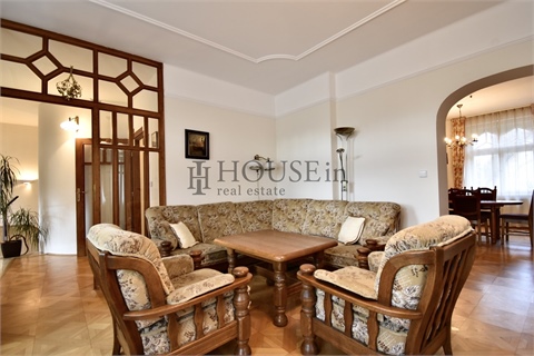 Pronájem rodinného domu, 239 m² 0