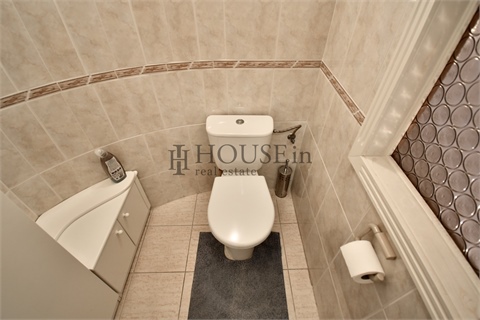 Pronájem rodinného domu, 239 m² 14