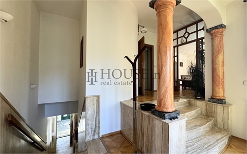 Pronájem rodinného domu, 239 m² - 2