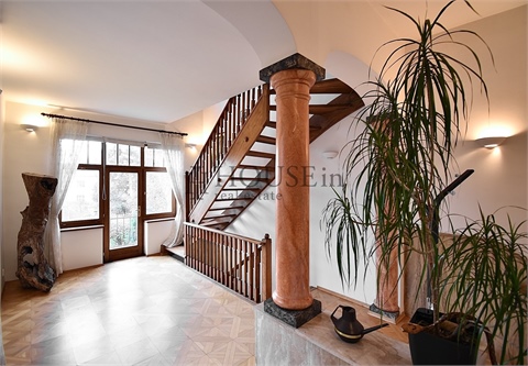 Pronájem rodinného domu, 239 m² 16