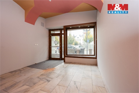 Prodej komerčního objektu, 1 160 m² 28