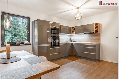 Prodej rodinného domu, 184 m² - 0