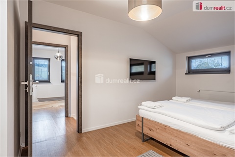 Prodej rodinného domu, 184 m² 16