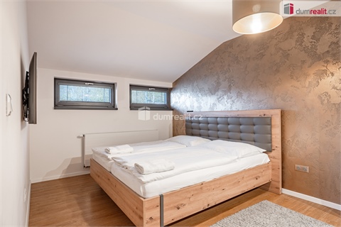 Prodej rodinného domu, 184 m² 14