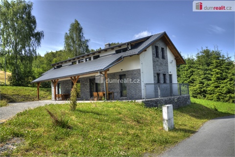 Prodej rodinného domu, 184 m² 24