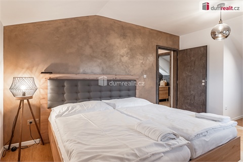 Prodej rodinného domu, 184 m² 12