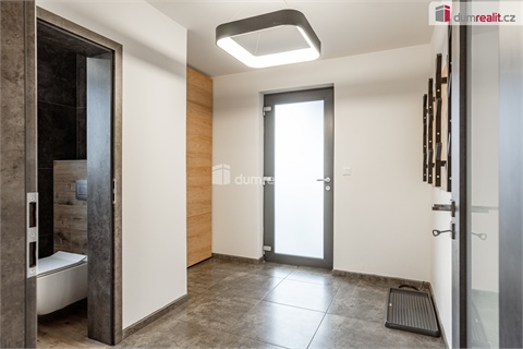 Prodej rodinného domu, 184 m² 10