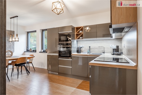 Prodej rodinného domu, 184 m² - 2