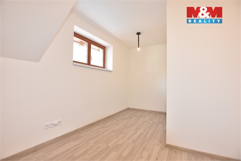 Pronájem bytu 4kk, 90 m² - 16