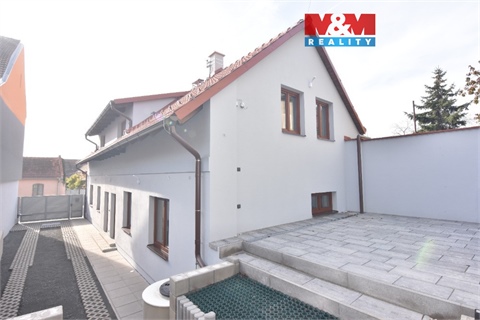 Pronájem bytu 4kk, 90 m² - 0