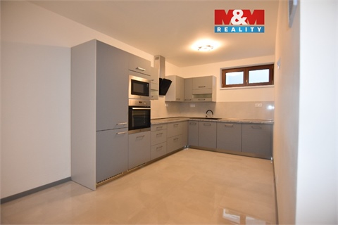 Pronájem bytu 4kk, 90 m² 0