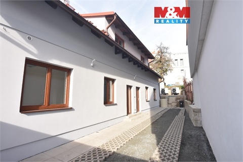 Pronájem bytu 4kk, 89 m² - 0