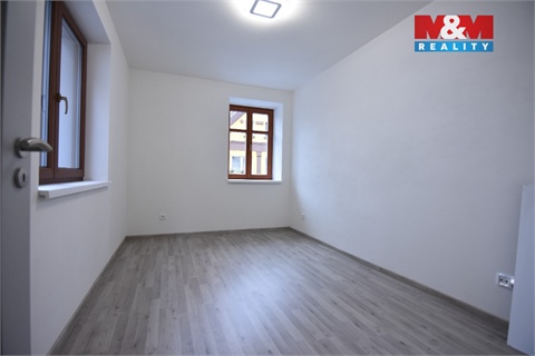 Pronájem bytu 4kk, 89 m² 6