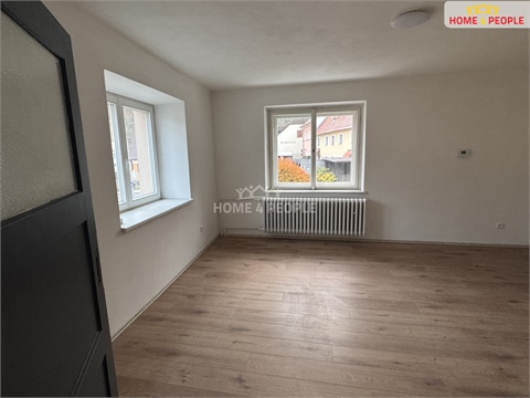 Prodej rodinného domu, 530 m² 8