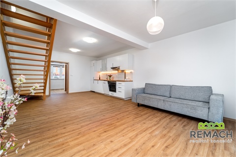 Pronájem bytu 3kk, 110 m² - 2