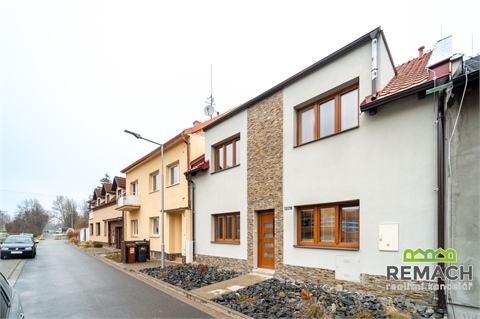 Pronájem bytu 3kk, 110 m² 12