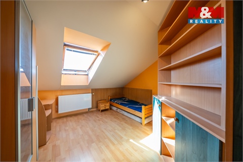 Prodej rodinného domu, 180 m² - 14