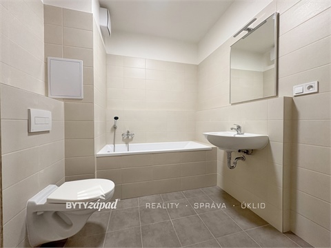 Pronájem bytu 2kk, 55 m² 6