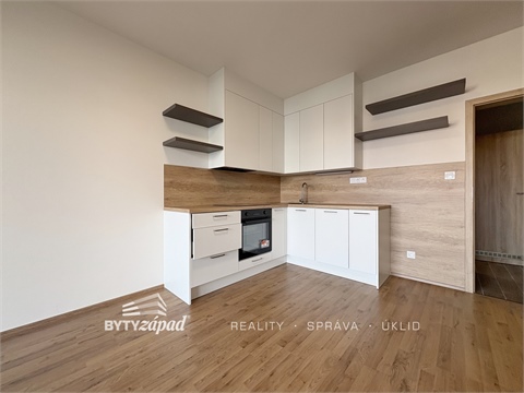 Pronájem bytu 2kk, 55 m² 0