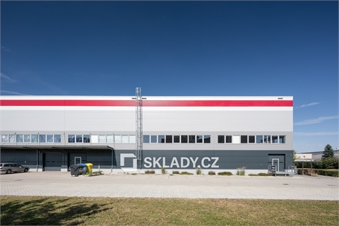 Pronájem skladu / haly, 2 765 m² 2