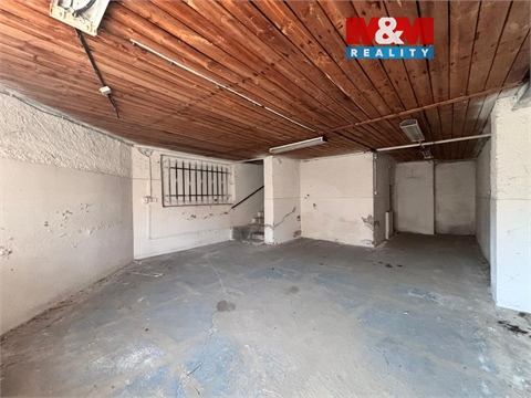 Pronájem skladu / haly, 144 m² 0
