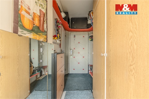 Prodej bytu 1+1, 33 m² 8