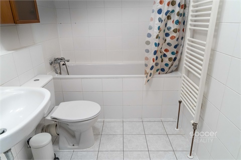 Pronájem bytu 4kk, 107 m² 18