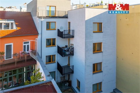 Prodej bytu 2kk, 68 m² 24