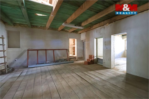 Prodej komerčního objektu, 5 010 m² 18