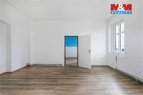 Prodej rodinného domu, 300 m² 6