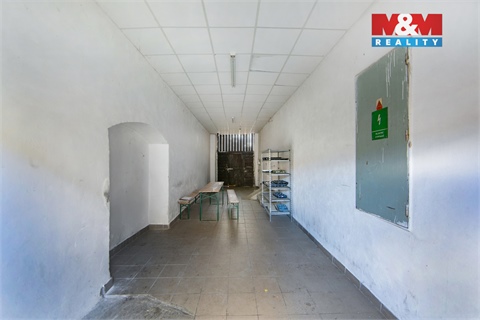 Prodej rodinného domu, 300 m² - 16
