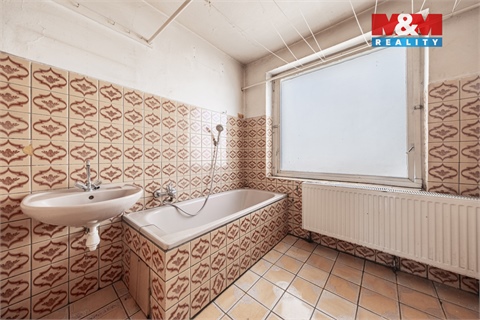 Prodej rodinného domu, 200 m² 16