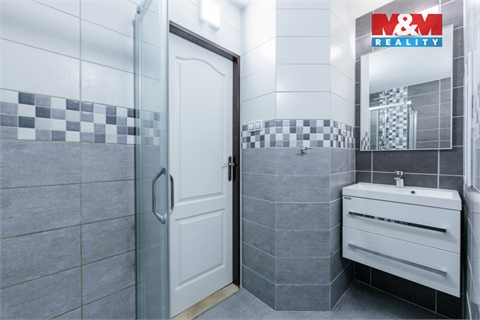 Prodej bytu 4+1, 93 m² - 12