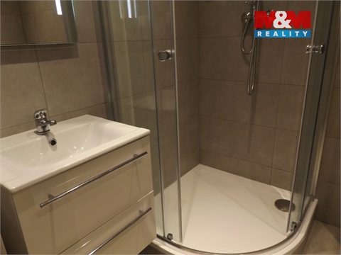 Prodej bytu 1+1, 30 m² 8