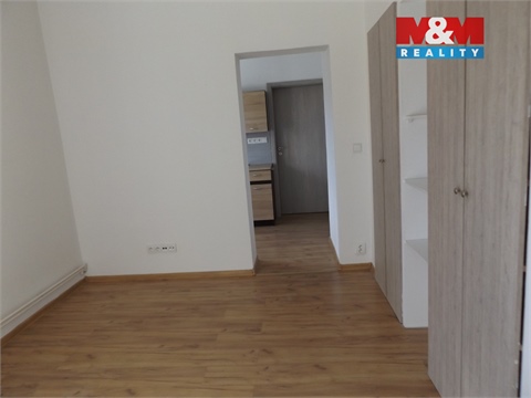 Pronájem bytu 1+1, 28 m² - 6