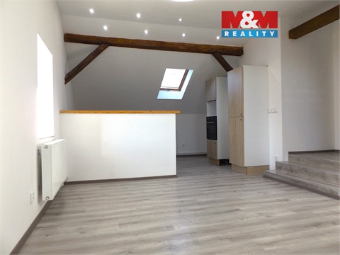 Pronájem bytu 2+1, 80 m² 0