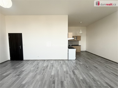 Pronájem bytu 2kk, 83 m² - 2