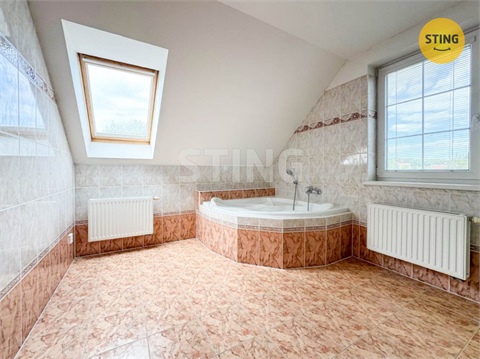 Prodej rodinného domu, 160 m² - 2