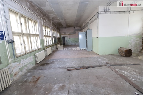 Prodej komerčního objektu, 1 000 m² - 2