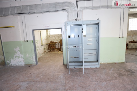 Prodej komerčního objektu, 1 000 m² - 12