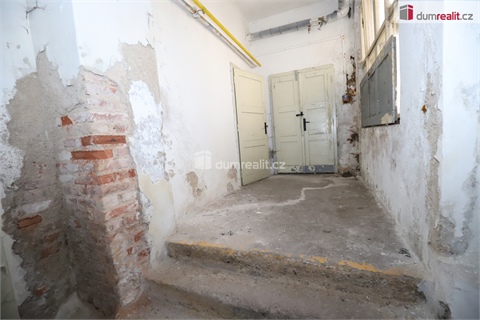 Prodej komerčního objektu, 1 000 m² 22