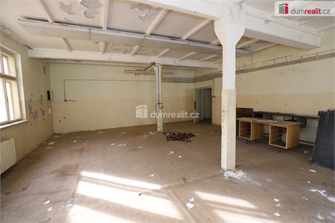 Prodej komerčního objektu, 1 000 m² 8