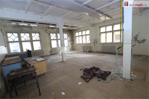 Prodej komerčního objektu, 1 000 m² - 8